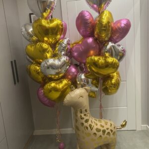 Zestaw balonów serduszek i żyrafka z Helem 53 Oliwia Balony