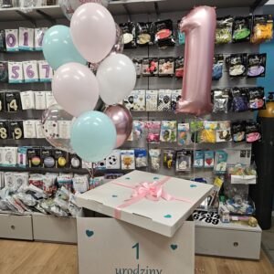 Zestaw Balonów na 1 Urodziny z kartonem- Magia w Różowych Odcieniach! 🎀🎈 20241228-154945-scaled Oliwia Balony