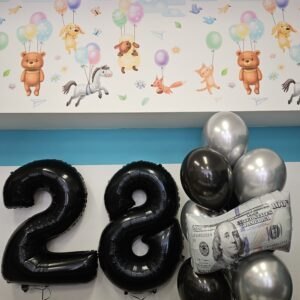 Zestaw balonowy dla mężczyzny z cyframi i bukietem z dolarem 20260306-113301-scaled Oliwia Balony